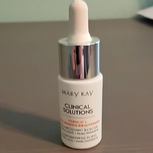 Mary Kay Clinical Solutions Serum - White and Silver